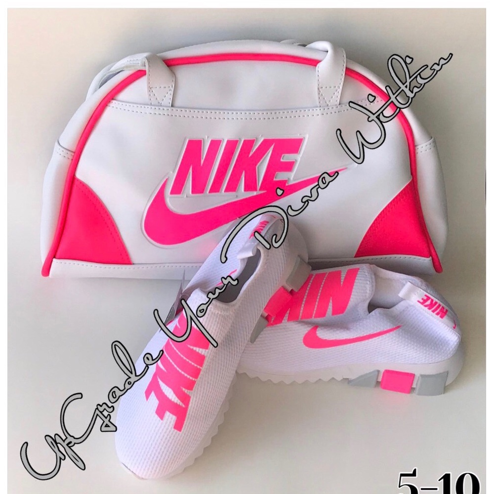 Womans White/Pink Nike 2pc Set